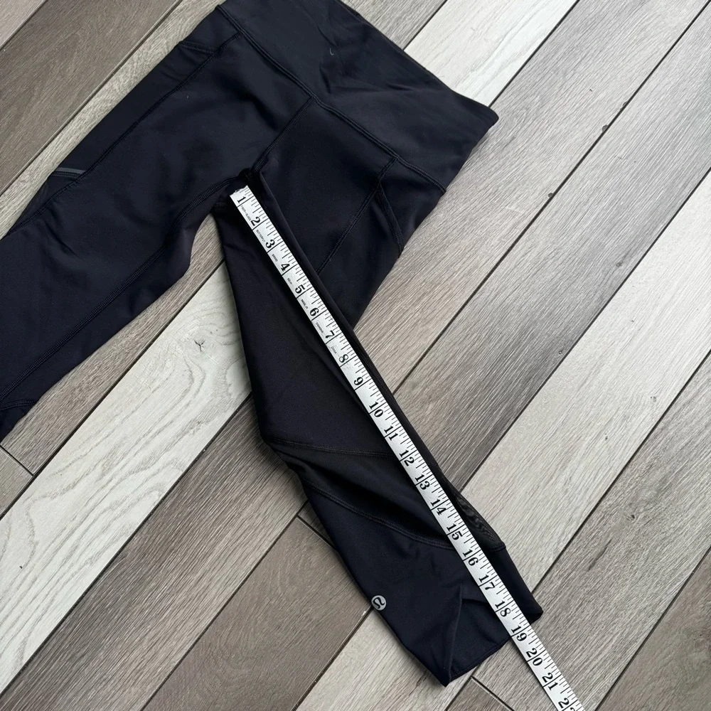 Lululemon Leggings Anew Crop 19” inseam | Size: 2 | Excellent Condition